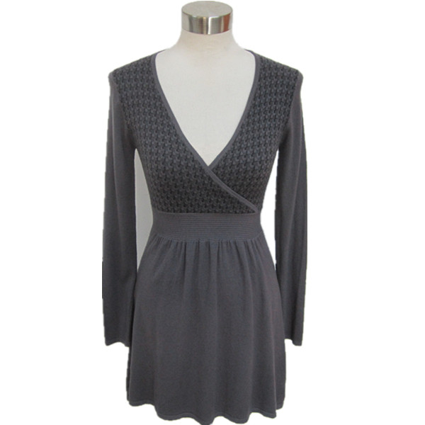 Sell Ladies Knitted V-neck Skirt With Jacquard