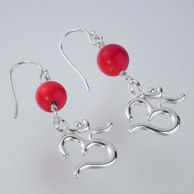 SILVER EARRING W/PRECIOUS STONE