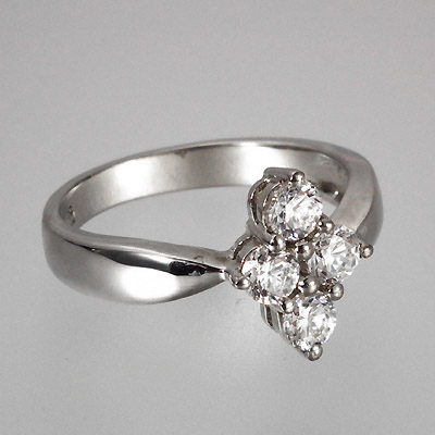 SILVER RING W/CZ STONE