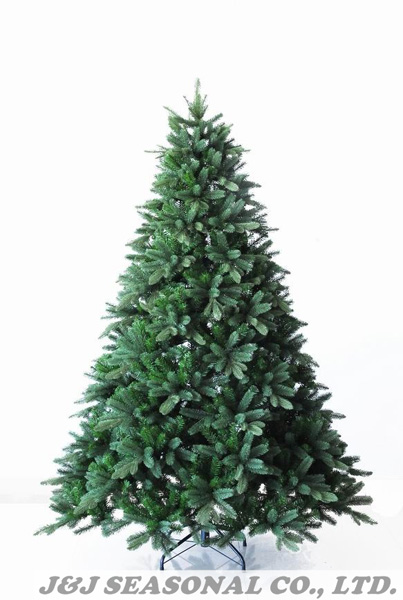 7.5' PE Tree