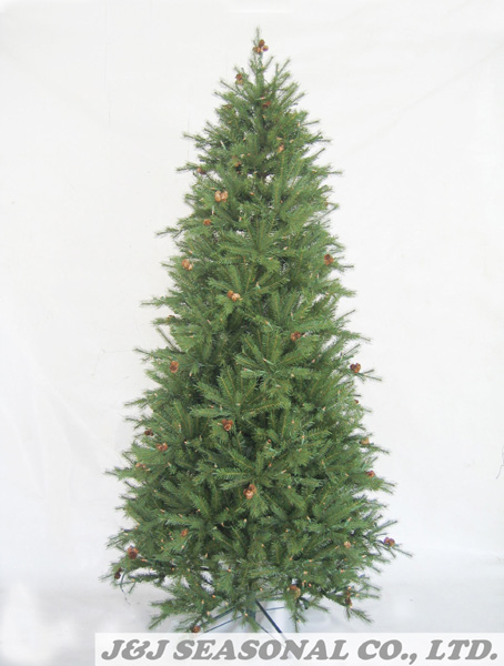 7.5' PE Tree W/180 pinecone