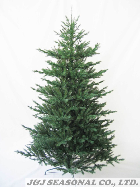 7.5' PE Tree