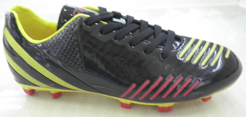 Whosales Good Quality Outdoor Soccer Shoes