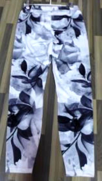 Ladies Allover Knitted Yoga Leggings