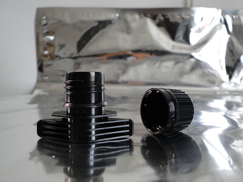 Sell X-016 PP/PE Different special styles Plastic suction nozzle for Doypack