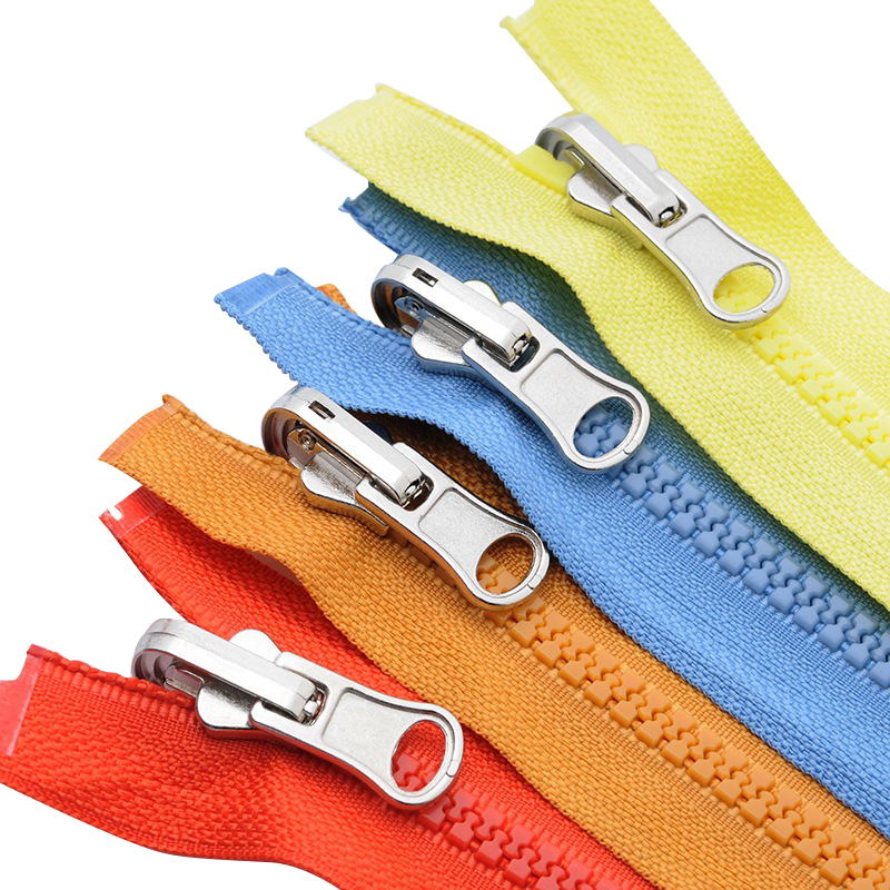 Sell No.5 plastic zipper, 002