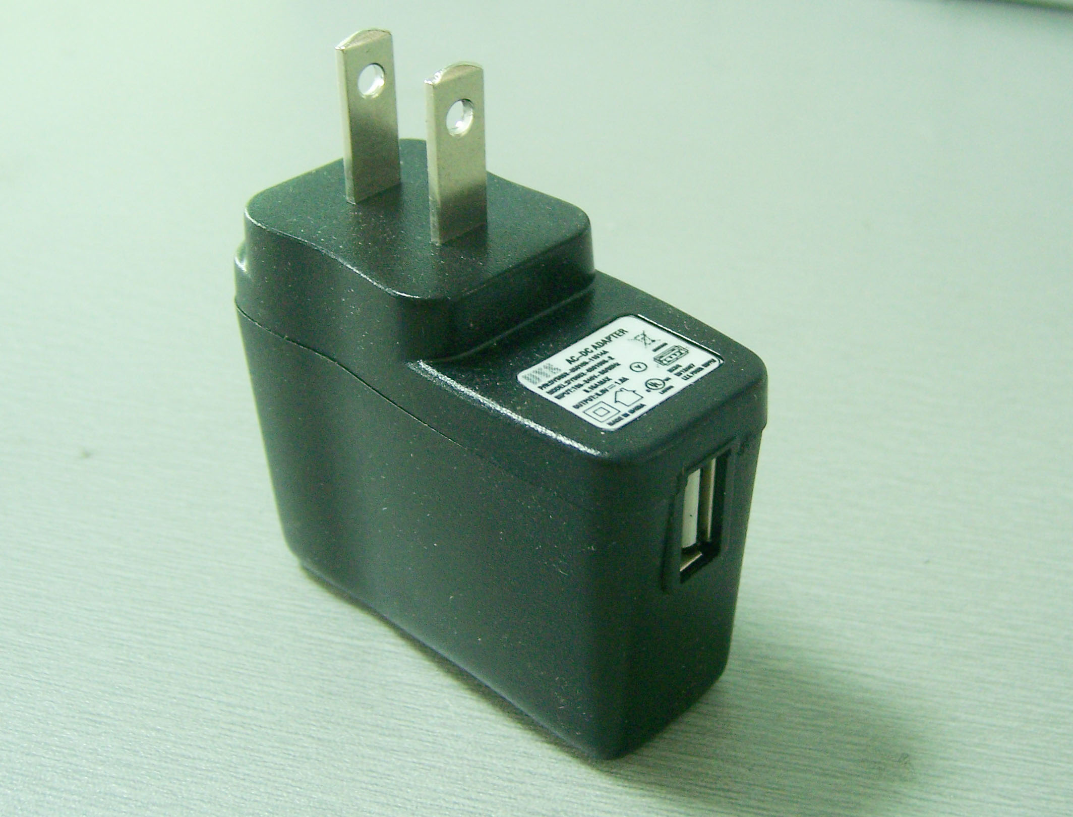 Usb Ul Plug Ac-dc Adapter With Output 5.0v