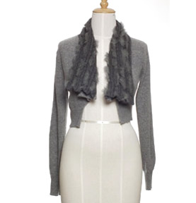 1/4.5Nm 48%Acrylic 23%Nylon
17%Mohair 12%Extra Fine Wool
1/17Nm 60%Nylon 30%Angora 10%Wool