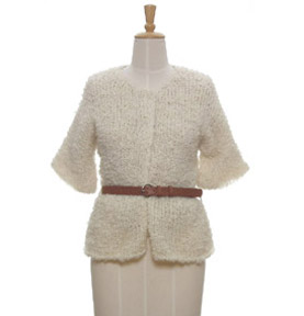 1/0.9Nm 71%Wool
17%Mohair 12%Acrylic