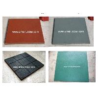 Sell SQUARE RUBBER TILE (Standard Rubber flooring Mat)