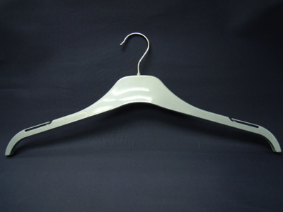 Retail Display, Plastic Garment Hanger.04