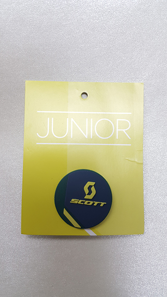 Paper Hangtag with Silicon Pins