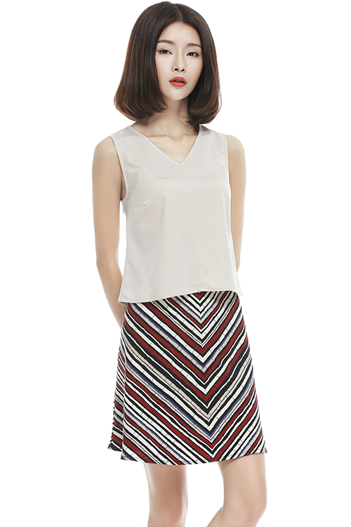 Darcy V-neck Top/Jill V-Stripe Skirt