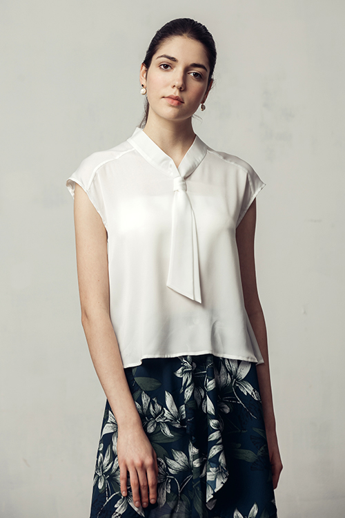 ClaraTie Front Top - White