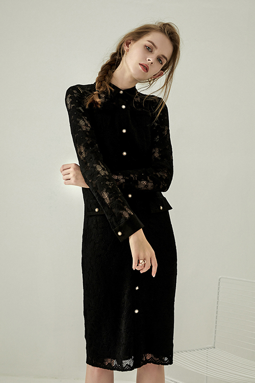 Charlotte Slim Fit Lace Dress