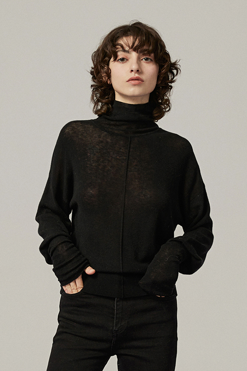 Jadyn Classic Sweater Black