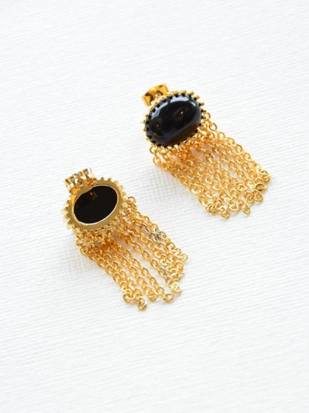 Oval Onyx Taseel Earrings