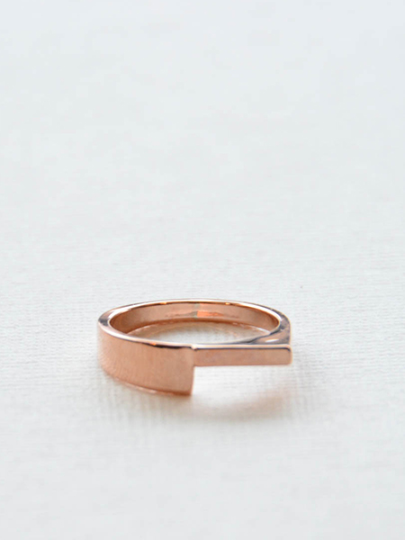 Triangular Décor Ring