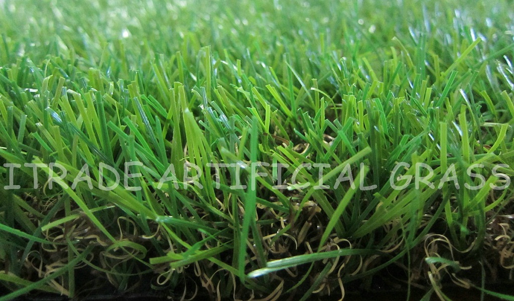 Fresh Grass Looking Artifical Turf For Garden