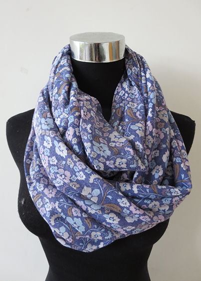 Posy Flower Snood