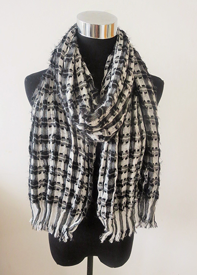 Check Texture Scarf