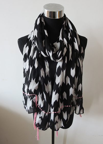 Aztel Print Embrodiery Scarf
