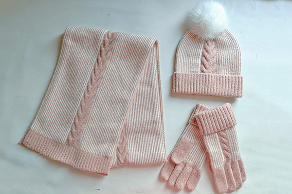 Cable Knitted Set