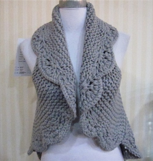 Ladies' 100% Acrylic Knitted Garment