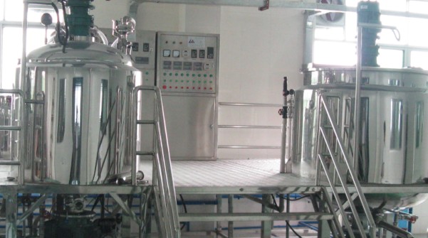 Vaccum Emusifying Machine