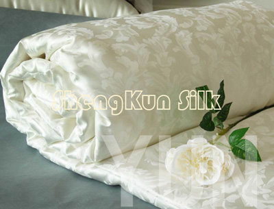 100%handmade Silk Quilt