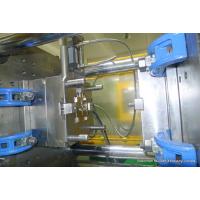 The plastic injection mold of warning light shade