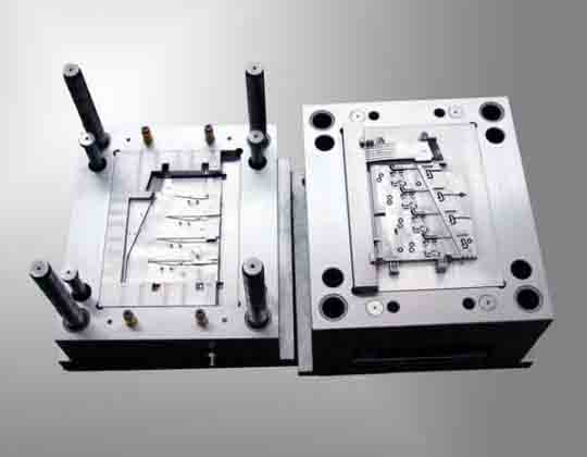 plastic injection mould