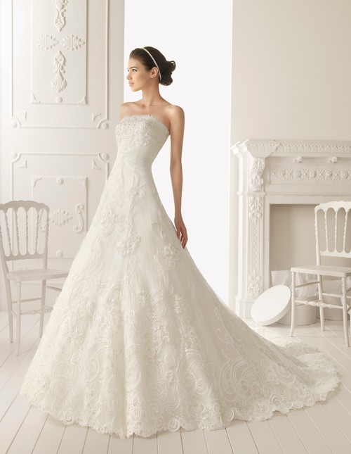 Sell Beautiful Lace Off-shoulder Wedding Dress