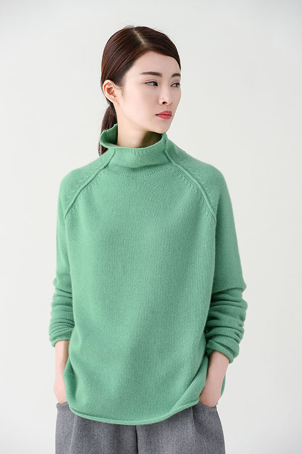 Ladies Merino Wool Rolled Hem Pullover