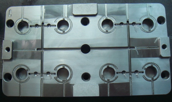 Sell plastic injection mould