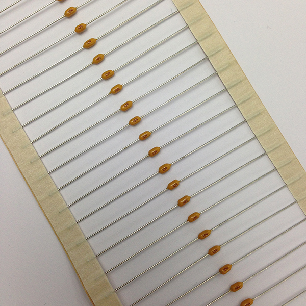 MONOLITHIC CAPACITORS - AXIAL SERIES