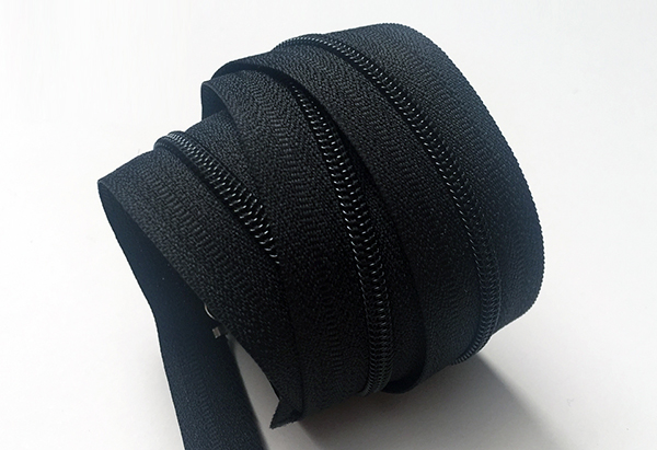 Plastic Coil Zipper
