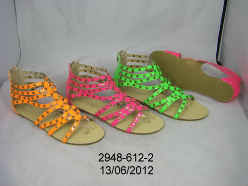 Flat sandal of Ladies shoes