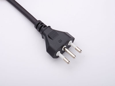 Italian Plug