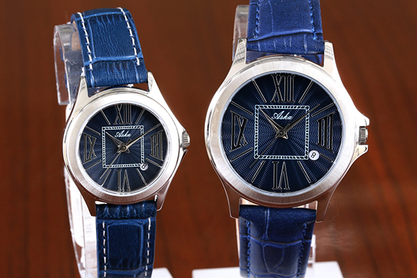 Romantic Hot Waterproof 5ATM Sale Fashion Croc Leather Band Roman numerals Couple Watch
