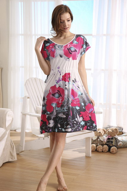 lady summer print pajamas