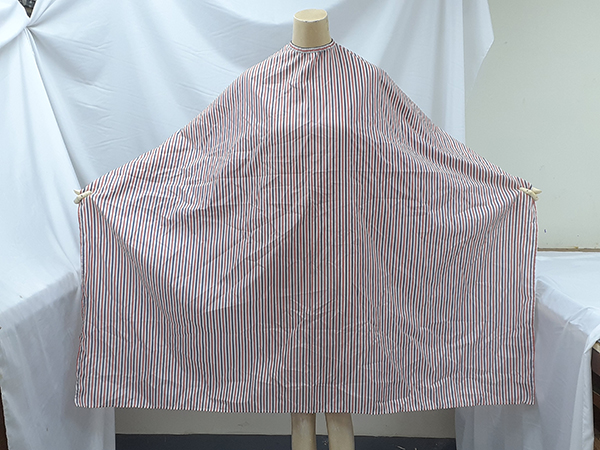 100% Water Repellent Polyester Woven Barber Cape