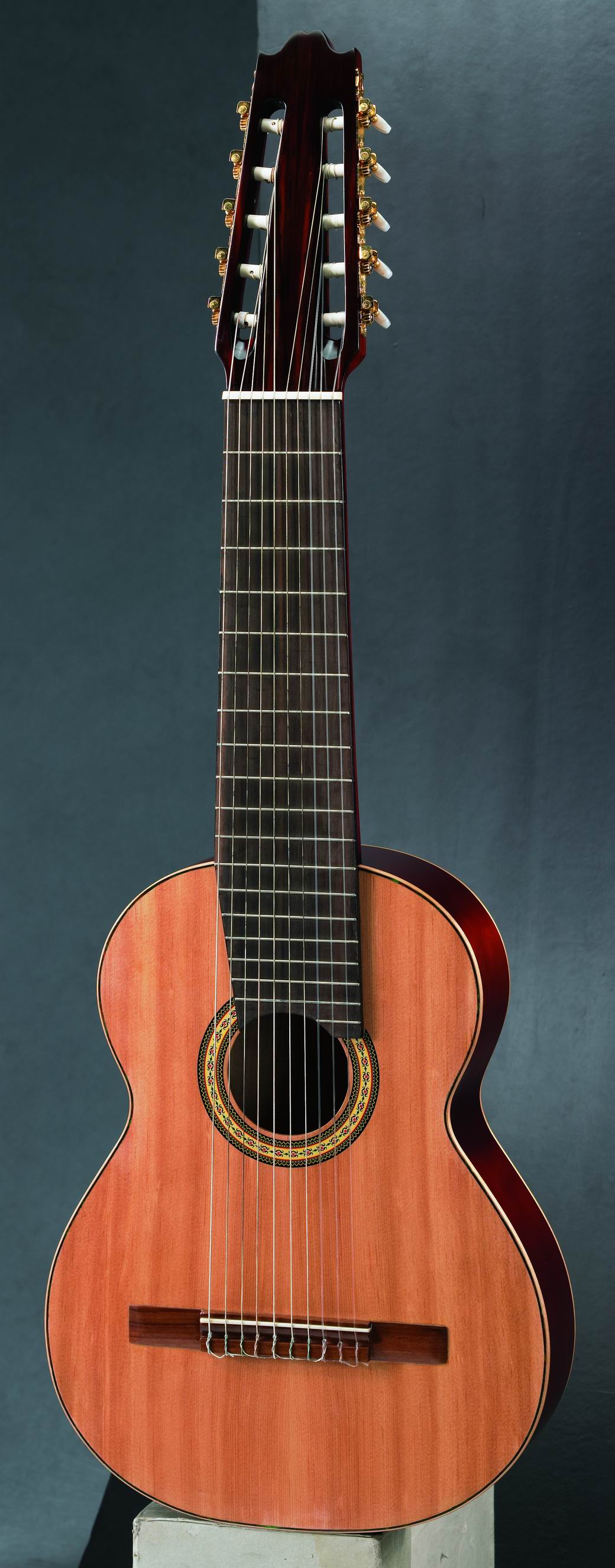 All-solid Classical Guitar