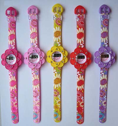 Plastic LCD kids watch